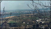 Pohled do okol tvrze Smolkov z dlosteleck pozorovatelny MO-42 v roce 2003